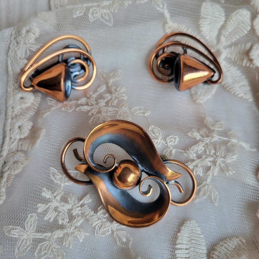 Vintage 1960s Copper Brooch Earrings Set MCM Atomic Mod Geometric - Picture 8 of 9